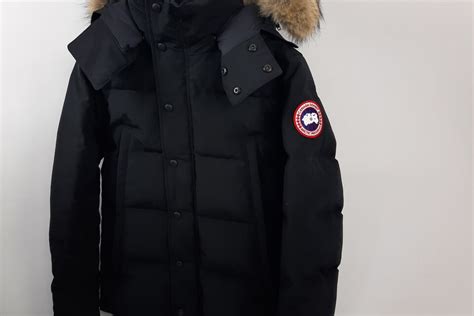 Lightweight Canada Goose Jackets: A Comprehensive Guide for Ultimate Comfort and Style
