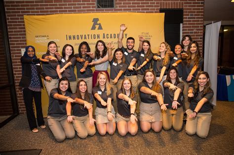 Innovation Academy at UF: Empowering Students to Become Innovators