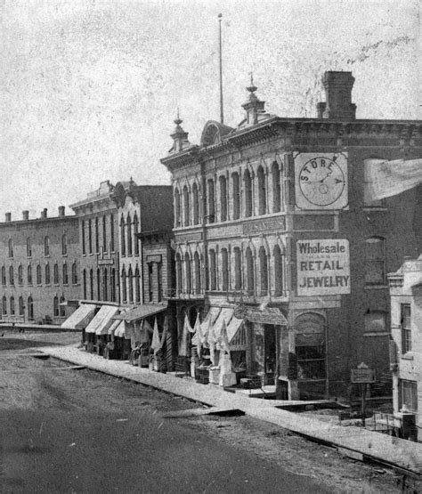 Paca, Champagne, and the Intriguing History of Illinois