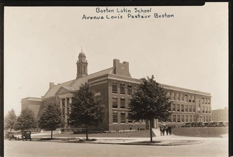 What is a Latin Forum High School?