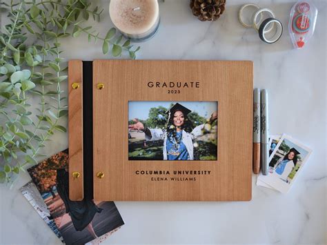 Graduation Keepsakes for Guests: A Treasured Memory for a Special Occasion