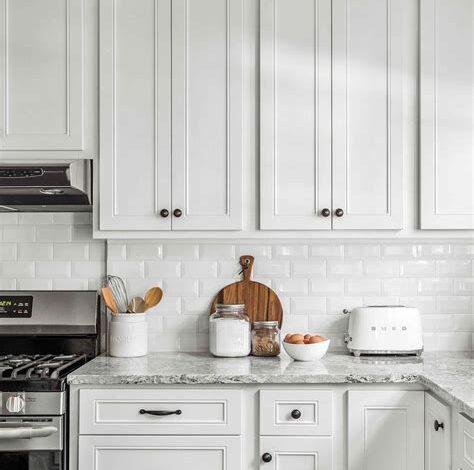 Subway Tile Backsplash Tiles: A Timeless Classic for Your Kitchen