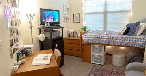 Carroll University Dorms: A Comprehensive Guide for Future Residents Dorm Features and Amenities Choosing the Right Dorm Move-In and Check-Out Table 1: Dorm Comparison Table Table 2: Room Sizes and Occupancy Table 3: Dorm Amenities by Building Table 4: Dorm Costs for 2023-2024 Academic Year Pain Points and Motivations Tips for Choosing a Dorm Roommate Conclusion